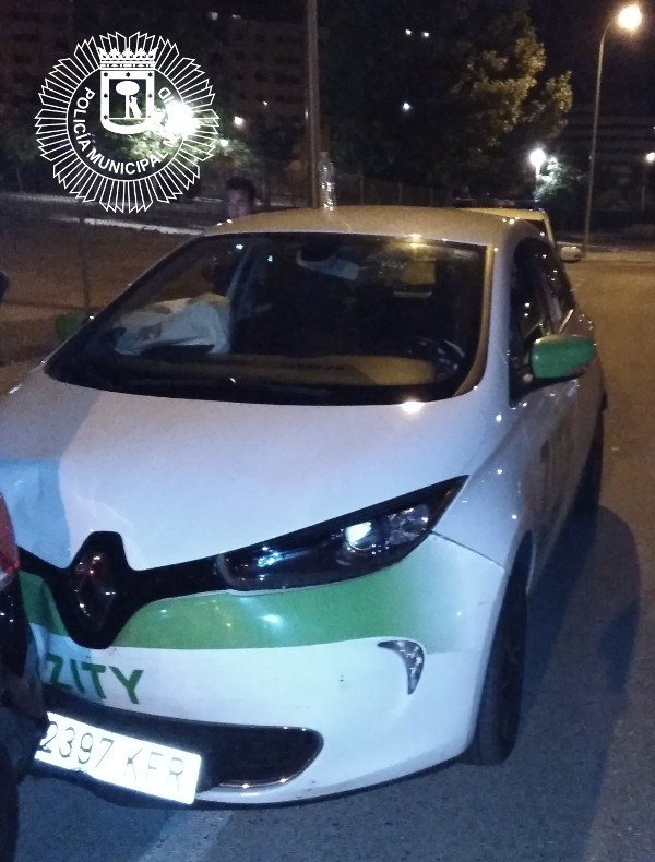 Imagen de uno de los vehículos de Zity, empresa de alquiler de coches eléctricos, utilizados para realizar carreras ilegales.