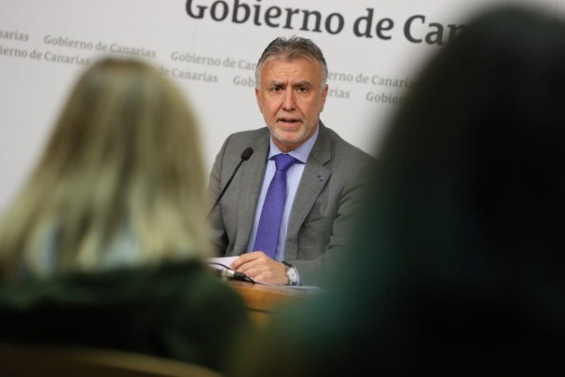 El presidente de Canarias, Ángel Víctor Torres, en rueda de prensa