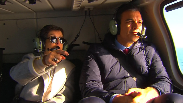 Imágenes del presidente del Gobierno, Pedro Sánchez, que ha cogido un helicóptero en el Aeropuerto de El Prat para sobrevolar la zona de Cataluña afectada por el temporal 'Gloria'.