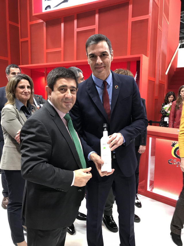 Francisco Reyes y Pedro Sánchez en Fitur