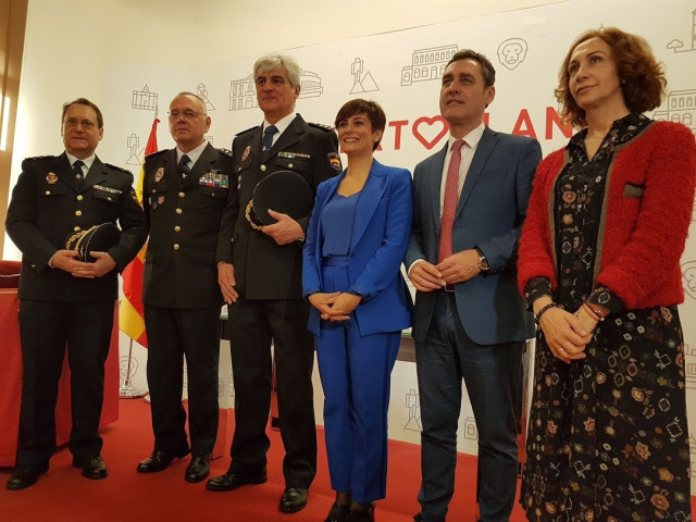El delegado del Gobierno en C-LM, Francisco Tierraseca, en el acto de toma de posesión del nuevo jefe de la Comisaría de Policía Nacional de Puertollano