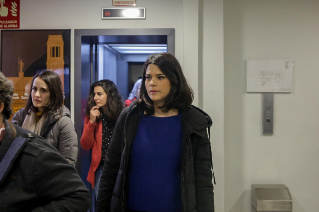 La portavoz de Unidas Podemos en la Asamblea de Madrid, Isa Serra, a su llegada a la reunión del Consejo Ciudadano Estatal (CCE) de Podemos donde se analiza el nuevo contexto político, en Madrid (España), a 17 de enero de 2020.