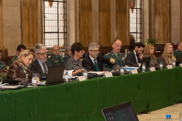 El ministro del Interior, Fernando Grande-Marlaska, y la directora de la Guardia Civil, María Gámez, aborda la transferencia de Tráfico en Navarra