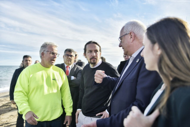El vicepresidente segundo del Gobierno y ministro de Derechos Sociales y Agenda 2030, Pablo Iglesias; y la secretaria de Estado de Agenda 2030, Ione Belarra, visitan las zonas más afectadas por el temporal Gloria en Denia