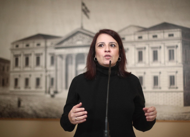 La portavoz del PSOE en el Congreso, Adriana Lastra interviene en rueda de prensa tras la Junta de Portavoces