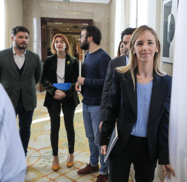 La portavoz del Partido Popular en el Congreso de los Diputados, Cayetana Álvarez de Toledo (1d), tras la reunión de la Junta de Portavoces del Congreso de los Diputados, en Madrid (España) a 4 de febrero de 2020.