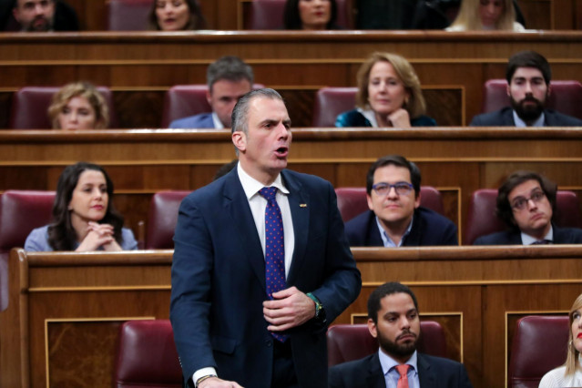 El secretario general de Vox, Javier Ortega Smith, en el hemiciclo del Congreso