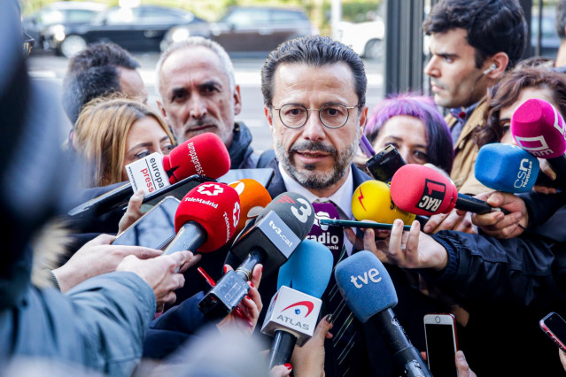 El consejero de Hacienda de la Comunidad de Madrid, Javier Fernández-Lasquetty, atiende a los medios de comunicación tras el Consejo de Política Fiscal y Financiera (CPFF) en el Ministerio de Hacienda, en Madrid (España) a 7 de febrero de 2020.