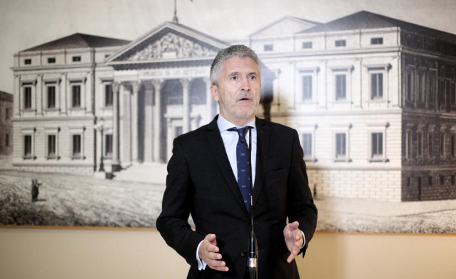 El ministro del Interior en funciones, Fernándo Grande- Marlaska, en rueda de prensa ante los medios tras la reunión de la Diputación Permanente del Congreso, en Madrid (España), a 22 de octubre de 2019.