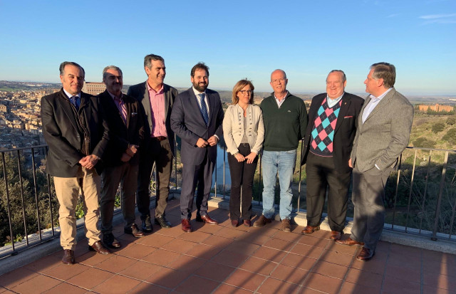 Núñez con senadores del PP