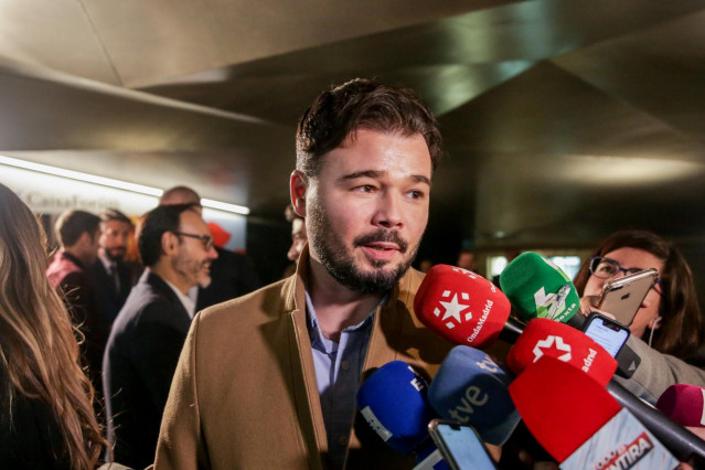 El portavoz de ERC en el Congreso de los Diputados, Gabriel Rufián, haciendo declaraciones