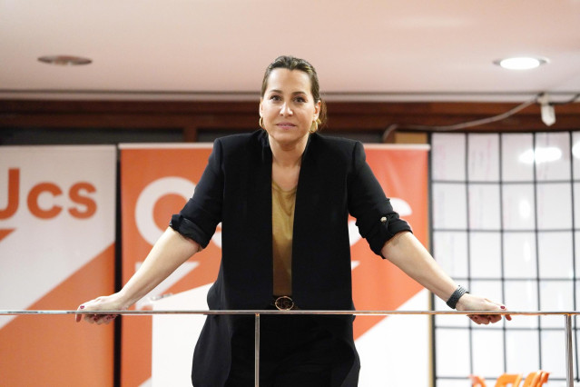 La portavoz de Ciudadanos en Galicia, Beatriz Pino, posa tras una entrevista con Europa Press en la sede de Ciudadanos en Santiago de Compostela/Galicia (España) a 30 de enero de 2020.