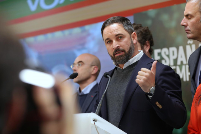 El presidente de Vox, Santiago Abascal, en rueda de prensa en la sede del partido