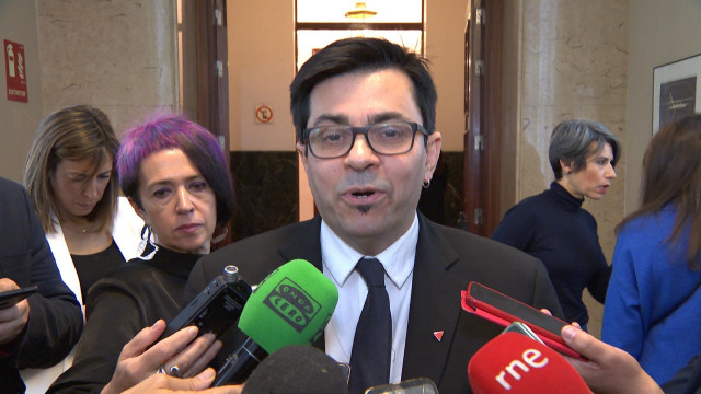 El secretario primero de la Mesa del Congreso, Gerardo Pisarello, de En Comú Podem, quien ha explicado la Mesa del Congreso ha aceptado este martes tramitar una petición de EH Bildu para que el Gobierno le remita el informe relativo a la hoja de servicios