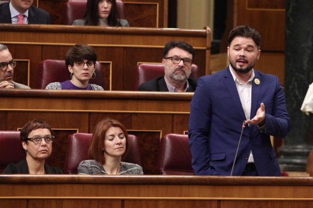 El portavoz de ERC en el Congreso de los Diputados, Gabriel Rufián, interviene durante el turno de preguntas al presidente del Gobierno, Pedro Sánchez, en una sesión plenaria en el Congreso de los Diputados, en Madrid (España), a 12 de febrero de 2020.