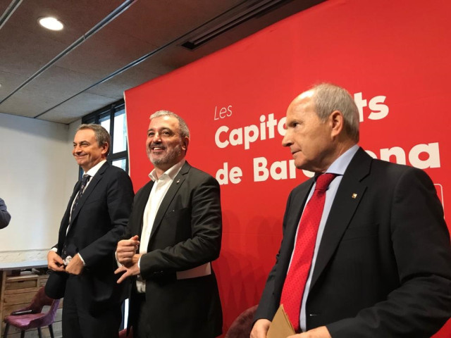 El expresidente del Gobierno José Luís Rodriguez Zapatero; el líder del PSC en Barcelona, Jaume Collboni y el expresident de la Generalitat José Montilla en la jornada 'Les capitalitat de Barcelona'
