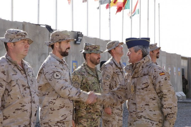 El jefe del Estado Mayor de la Defensa (JEMAD), general Miguel Ángel Villarroya, en una visita a Besmayah (Irak)