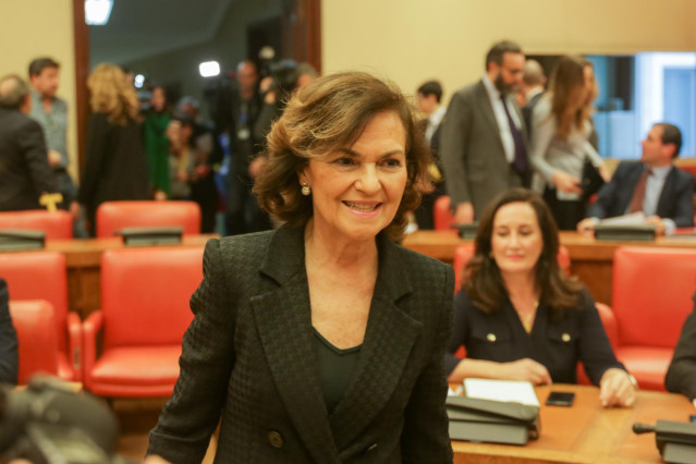 La Vicepresidenta Primera del Gobierno y Ministra de la Presidencia, Relaciones con las Cortes y Memoria Democrática, Carmen Calvo, a su llegada a la Comisión Constitucional del Congreso