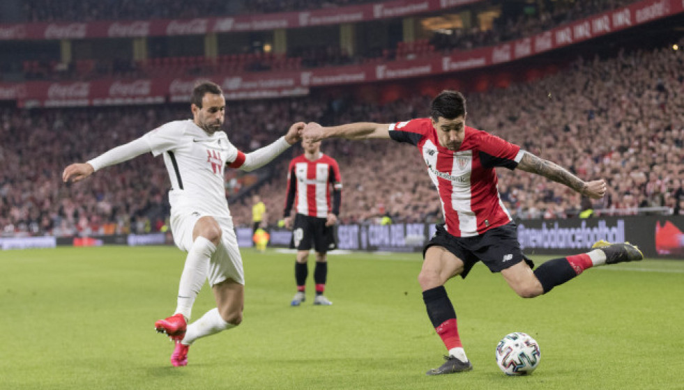 EuropaPress 2647068 12 February 2020 Spain Bilbao Athletic Bilbaos Yuri Berchiche R and Granadas Vic