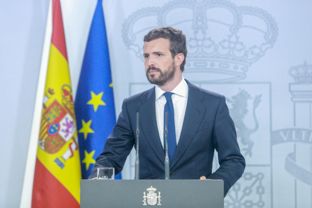 El presidente del PP, Pablo Casado en rueda de prensa en La Moncloa tras su reunión con el presidente del Gobierno en funciones, Pedro Sánchez, para analizar la situación en Cataluña tras la sentencia del juicio del 'procés', en Madrid (España), a 16 de o