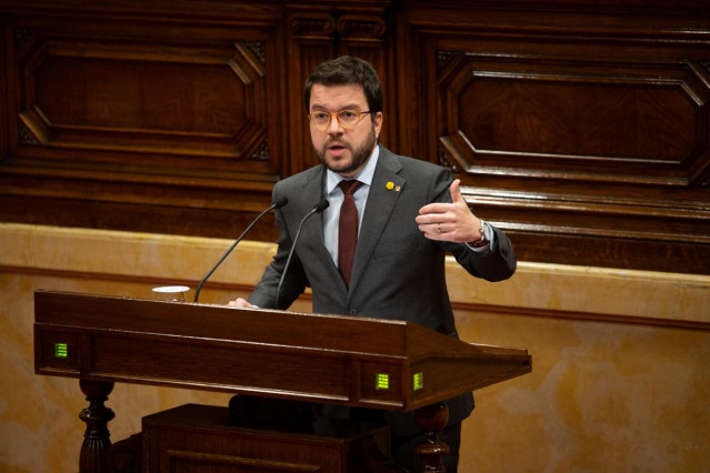 El vicepresidente de la Generalitat, Pere Aragonès, interviene en una sesión plenaria en el Parlament de Catalunya, en Barcelona /Catalunya (España), a 11 de febrero de 2020.