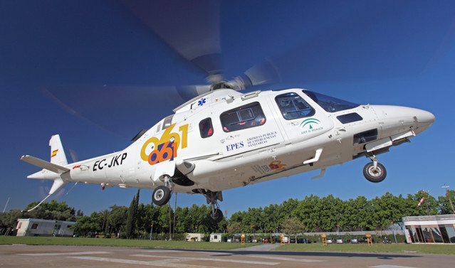Imagen de un helicóptero del 061