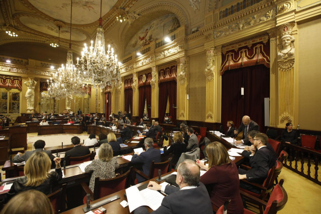 Debate sobre las comisiones de investigacion en el Parlament