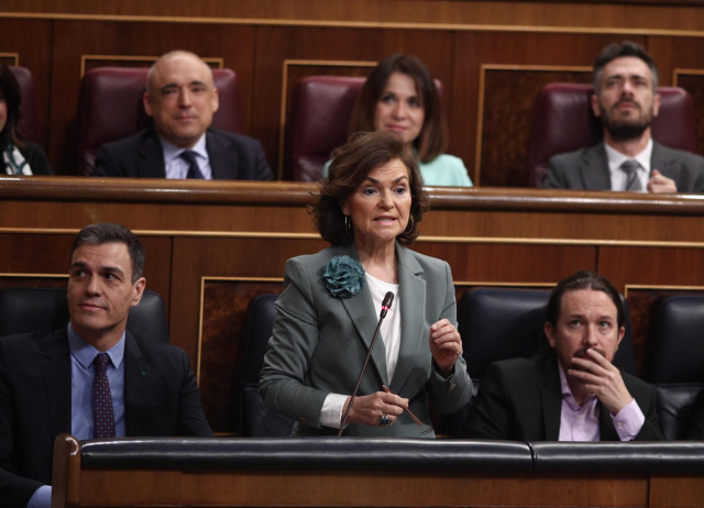 La Vicepresidenta Primera del Gobierno, Carmen Calvo, durante la sesión de control al Gobierno en el Congreso