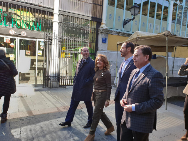 Teresa Mallada, Javier Maroto y Alfredo Canteli