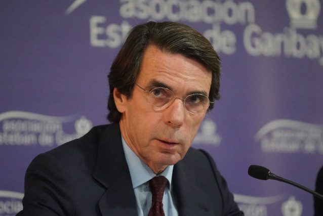 El expresidente del Gobierno, Jose María Aznar, durante su llegada a la conferencia 
