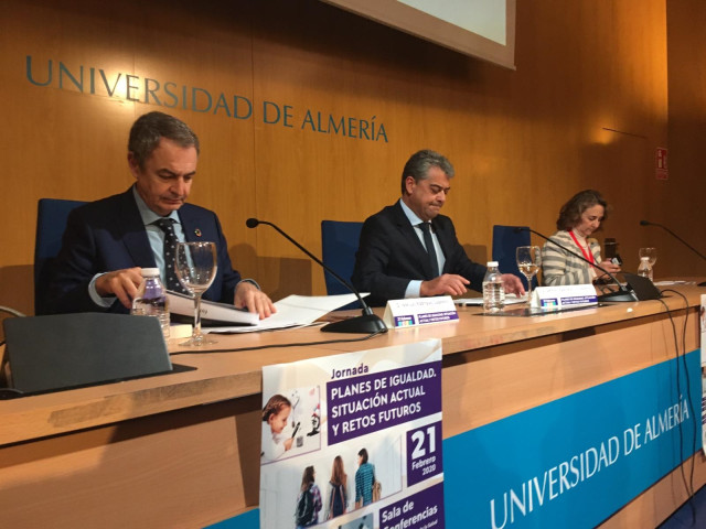 José Luis Rodríguez Zapatero (i.), este viernes