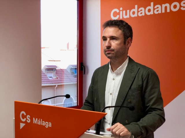 El diputado andaluz de Cs en el Congreso Guillermo Díaz en rueda de prensa.