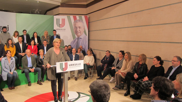 La presidenta del PNV en Bizkaia, Itxaso Atutxa, en la presentación de los candidatos jeltzales por Bizkaia a las elecciones del 5 de abril.