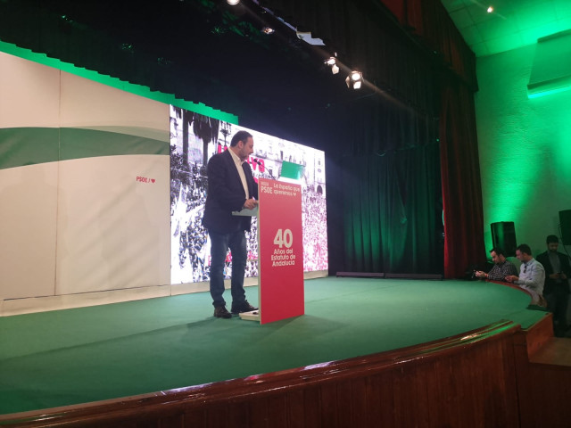 El secretario de Organización del PSOE y ministro de Transportes, Movilidad y Agenda Urbana, José Luis Ábalos, en San Juan del Puerto (Huelva).