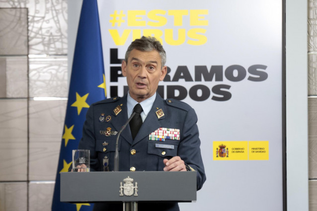 El jefe del Estado Mayor de la Defensa, Miguel Ángel Villarroya, interviene en la rueda de prensa convocada para informar de las últimas novedades sobre la situación del Covid-19 en España, en Madrid (España), a 27 de marzo de 2020.