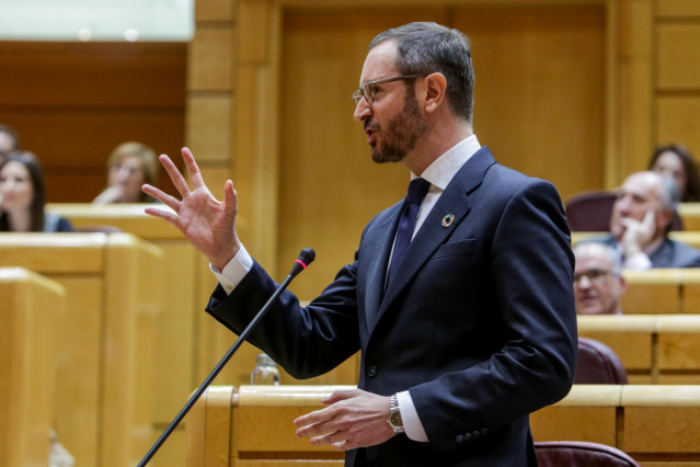 El portavoz del PP en el Senado, Javier Maroto, durante la sesión de control al Gobierno en el Senado en Madrid el 25 de febrero de 2020
