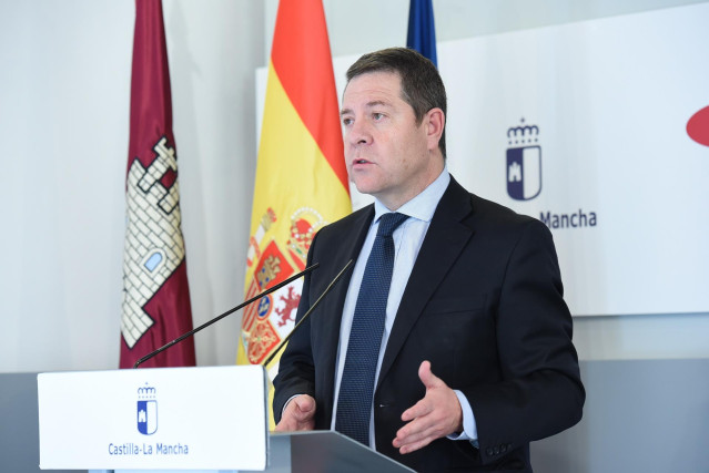 El presidente de Castilla-La Mancha, Emiliano García-Page, en rueda de prensa.