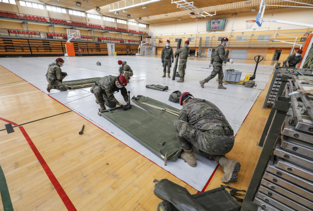 Militares en el Polideportivo del Cabanyal (Valencia)