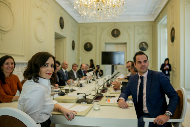 Reunión del Consejo de Gobierno extraordinario para abordar la situación del coronavirus en la región del 9 de marzo. Archivo.