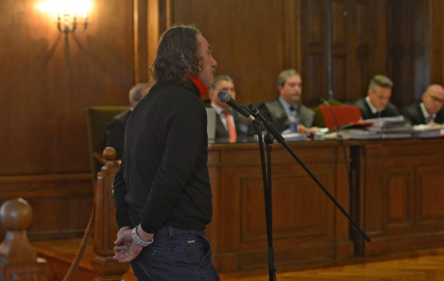 Sito Miñanco declara en la Audiencia Provincial de Pontevedra durante su juicio por blanqueo de capitales.