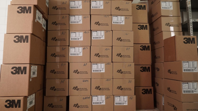 Cajas de mascarillas recibidas en Baleares para frenar el contagio del coronavirus