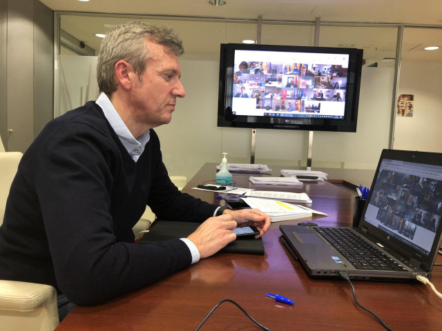 El vicepresidente de la Xunta, Alfonso Rueda, en una videoconferencia con el Ministerio del Interior