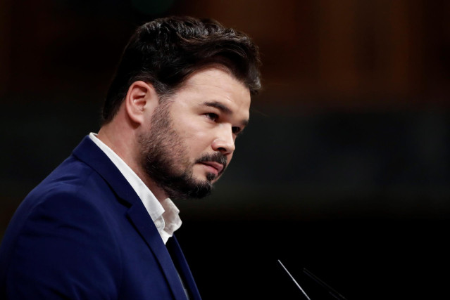 El portavoz de ERC, Gabriel Rufián, durante su intervención en el pleno celebrado este jueves en el Congreso