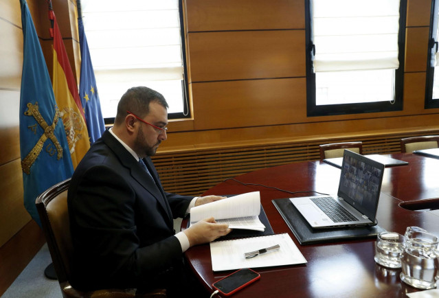 El presidente asturiano Adrián Barbón.
