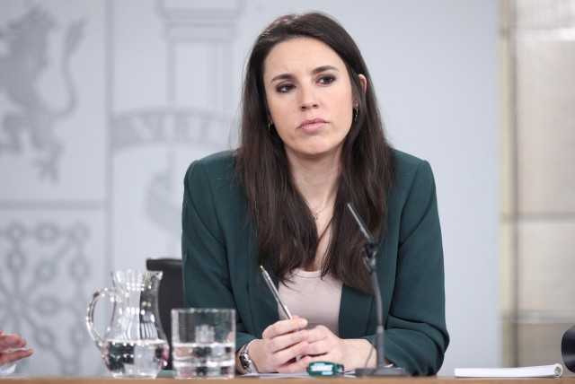 La ministra de Igualdad, Irene Montero, durante la rueda de prensa tras el Consejo de Ministros donde se ha aprobado la ley de libertad sexual y reformar educativa, en Madrid (España), a 3 de marzo de 2020.