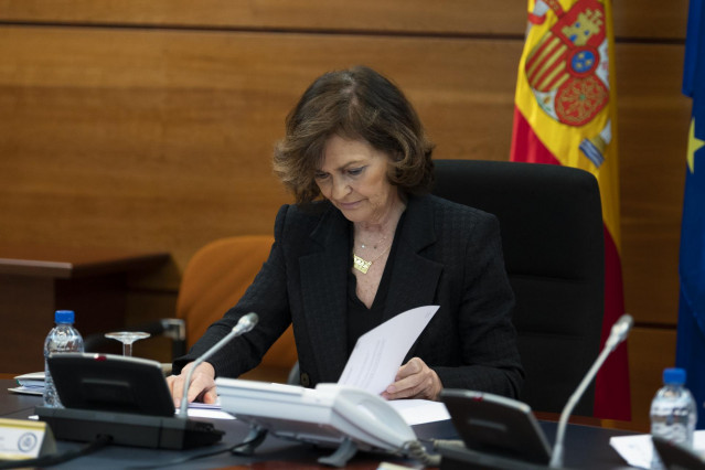 La vicepresidenta primera del Gobierno y ministra de la Presidencia, Relaciones con las Cortes y Memoria Democrática, Carmen Calvo, durante la primera reunión del Comité de Situación de Estado de Alarma, en Madrid (España) a 16 de marzo de 2020.