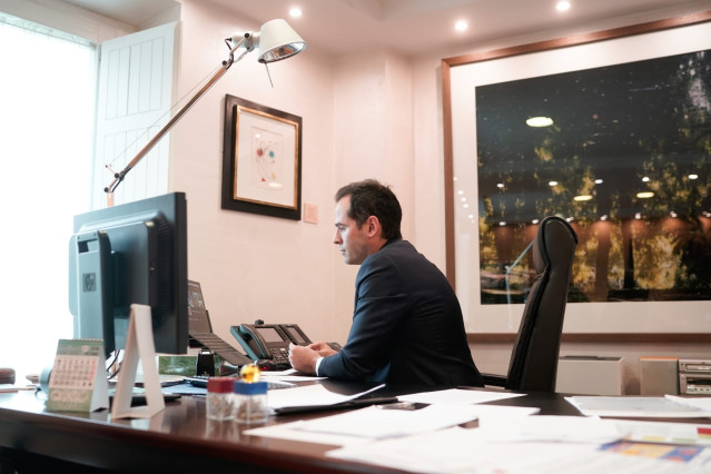 El vicepresidente de la Comunidad de Madrid, Ignacio Aguado, durante una reunión. Archivo.