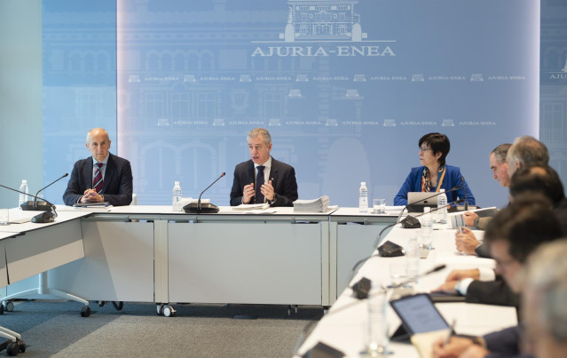 El Lehendakari, Iñigo Urkullu, preside la reunión del LABI