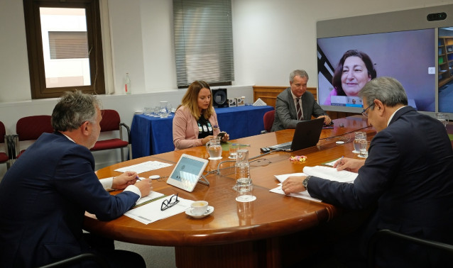 El presidente del Gobierno de Canarias, Ángel Víctor Torres, preside el Consejo de Gobierno extraordinario para aprobar el ingreso canario de emergencia