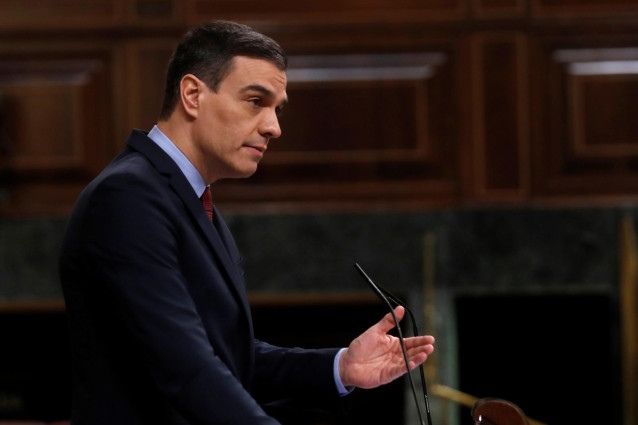 El presidente del Gobierno, Pedro Sánchez, durante su comparecencia en el pleno celebrado este miércoles en el Congreso, para exponer los resultados de los últimos consejos europeos y los motivos por los que solicita una nueva prórroga del estado de alarm